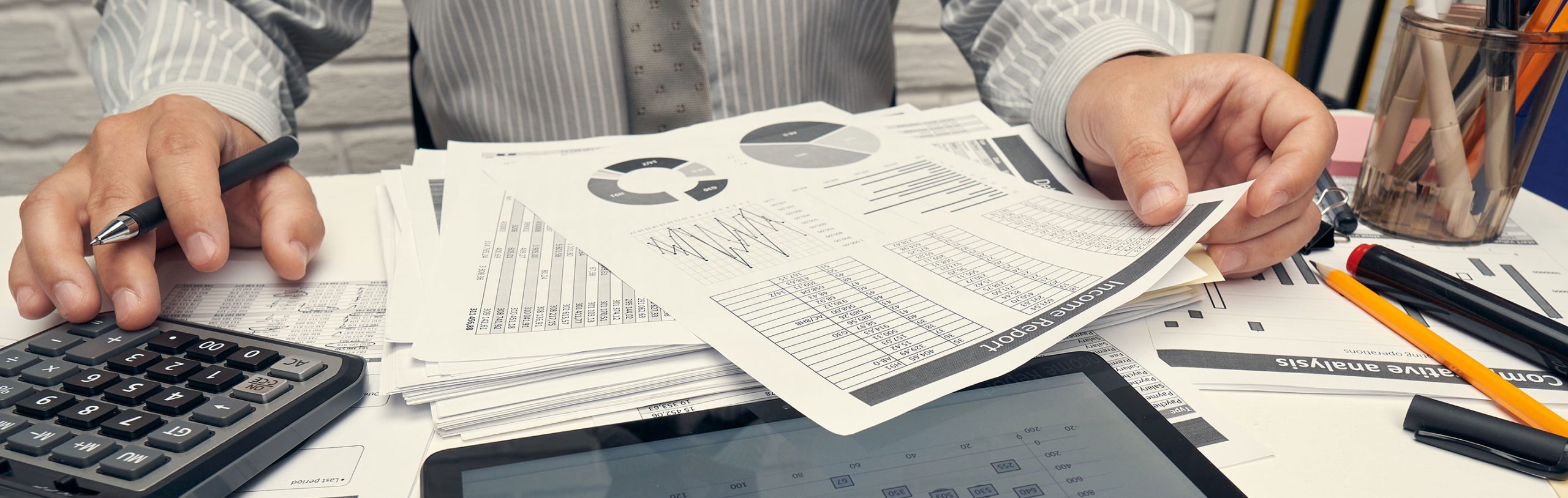 Audits & Assurance - Employee Benefits Plan Audit Hero